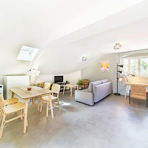 Le Melzet 4 Pers Avec Terrasse Charpennes Appartement